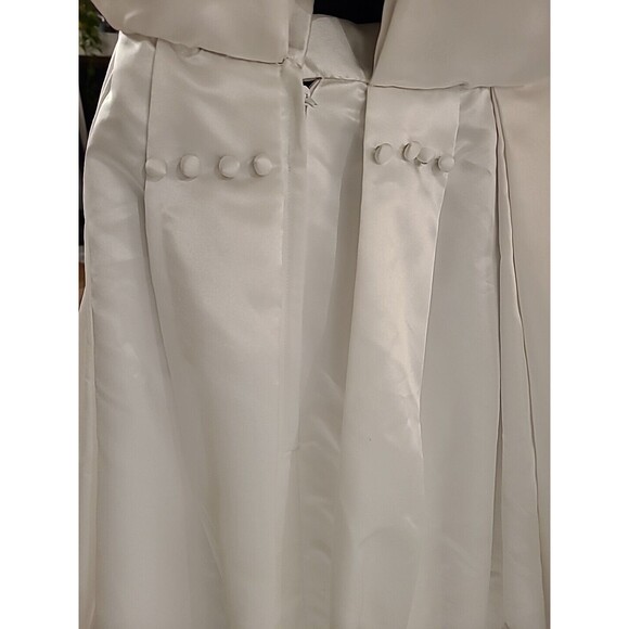 2  Piece Corset Wedding Dress  Size 6 Store Display $1145.00 Tag New Wit… - Picture 16 of 16